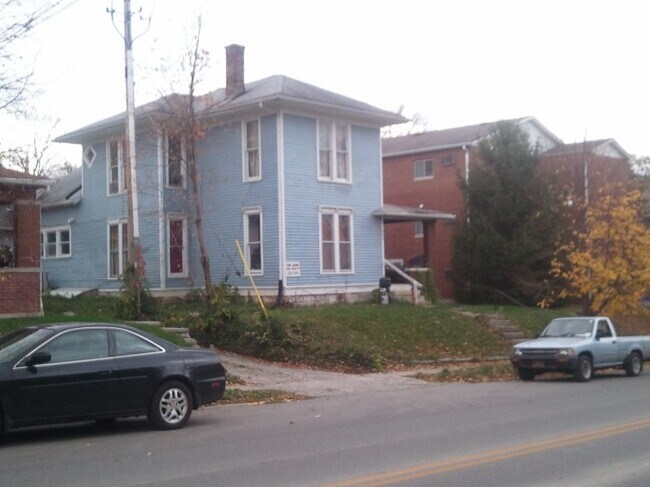 406 E 2nd St Unidad 1