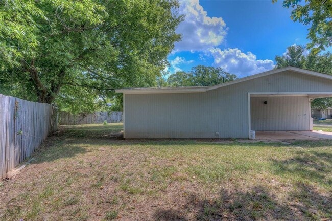 Photo - Refurbished - 3 bdrm 1 bath