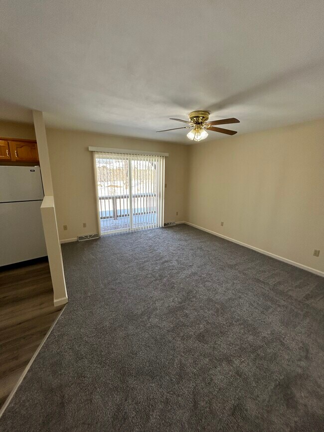 Sala de estar - Maple Tree Apartments