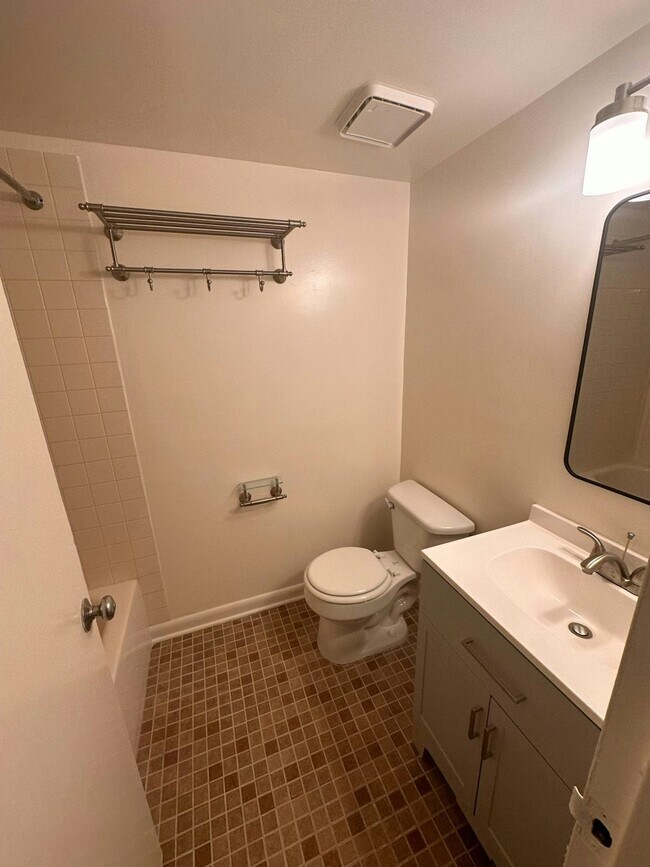 Photo - 2204 Castle Rock Square