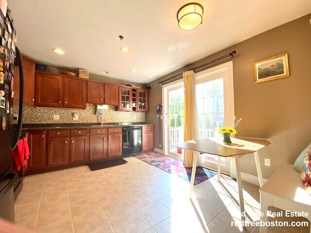 Photo - 45 Sumner St