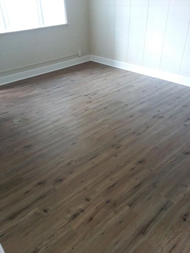 Photo - Clean 2 bedroom