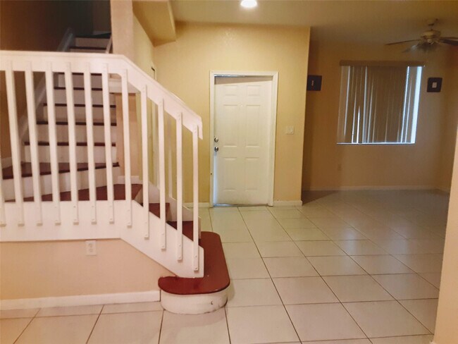 Photo - 1425 SE 24th Ct