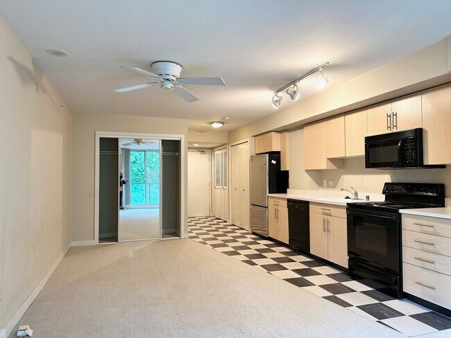 Photo - Charming Studio in Downtown Bellevue Unit 308