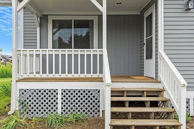 Photo - 370 Harwood Ave