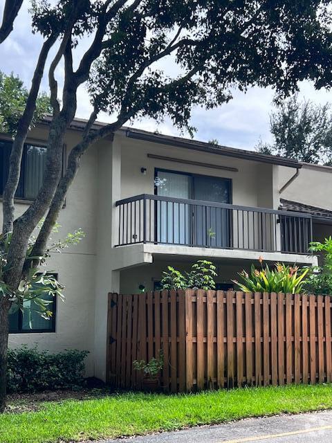 Building Photo - 3400 Gardens E Dr Unit 4b Rental
