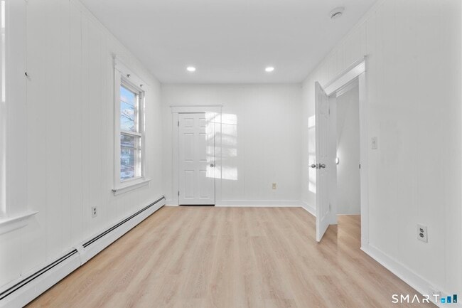 Photo - 141 Augur St