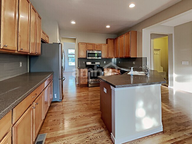 Photo - 12204 Hannibal St