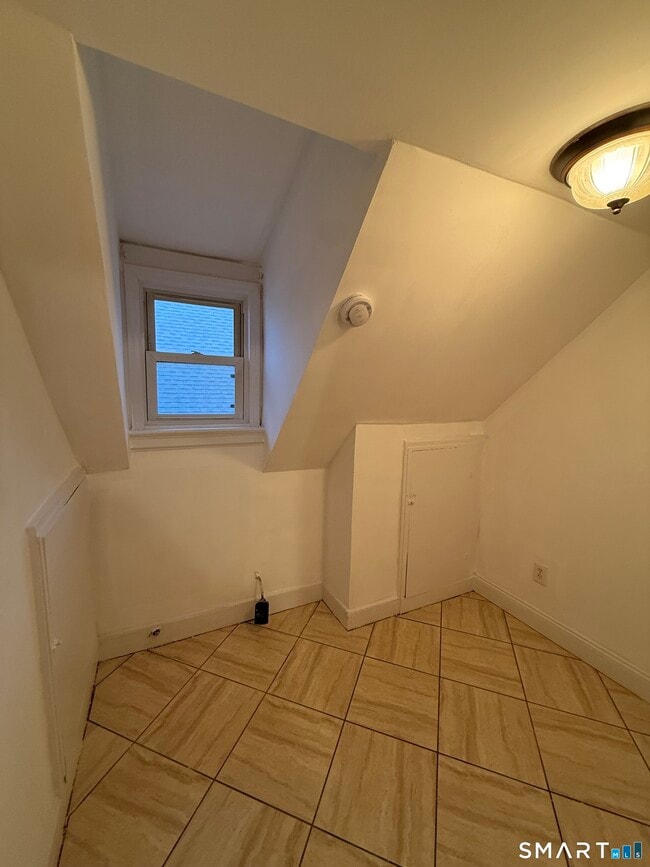 Photo - 21 N Walnut St Unit 3