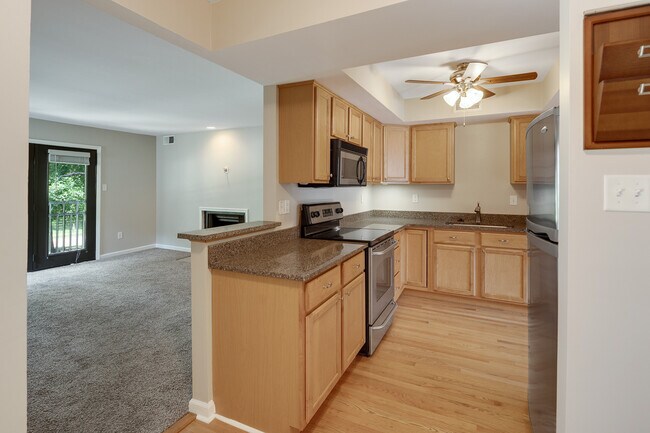 Photo - 1843 Fernspring Cove