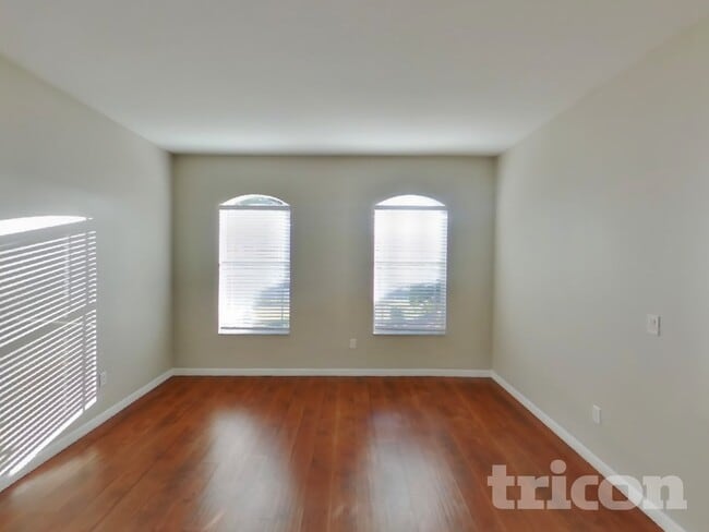 Photo - 177 Fairmont Dr