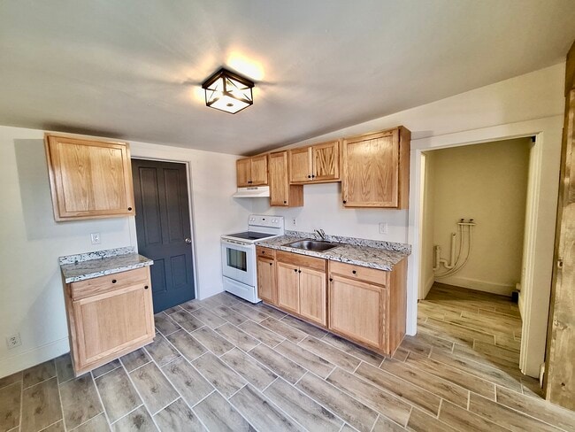 Photo - 260 S Spruce St Unit 201