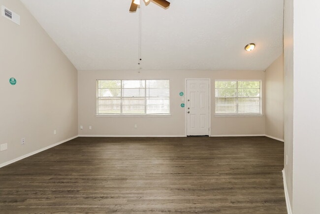 Photo - 7318 Sunlight Ln