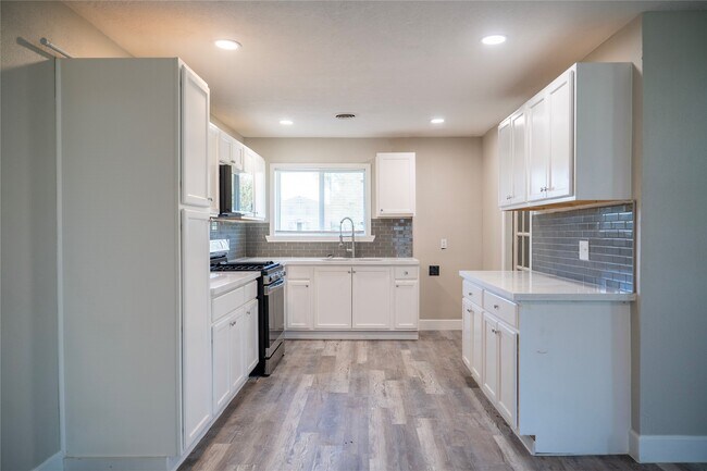 Photo - 5502 Elm Tree Dr