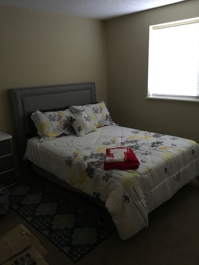 Photo - 2204-2206 Albany Court Unit 2204