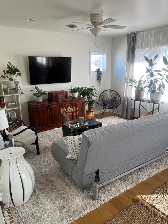 Photo - 106 Dallas Rd Unit 2nd Floor