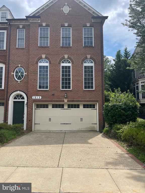 Building Photo - 1513 Regent Manor Ct Rental