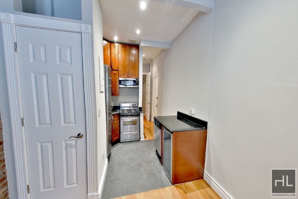 Photo - Perry Street Unit 16