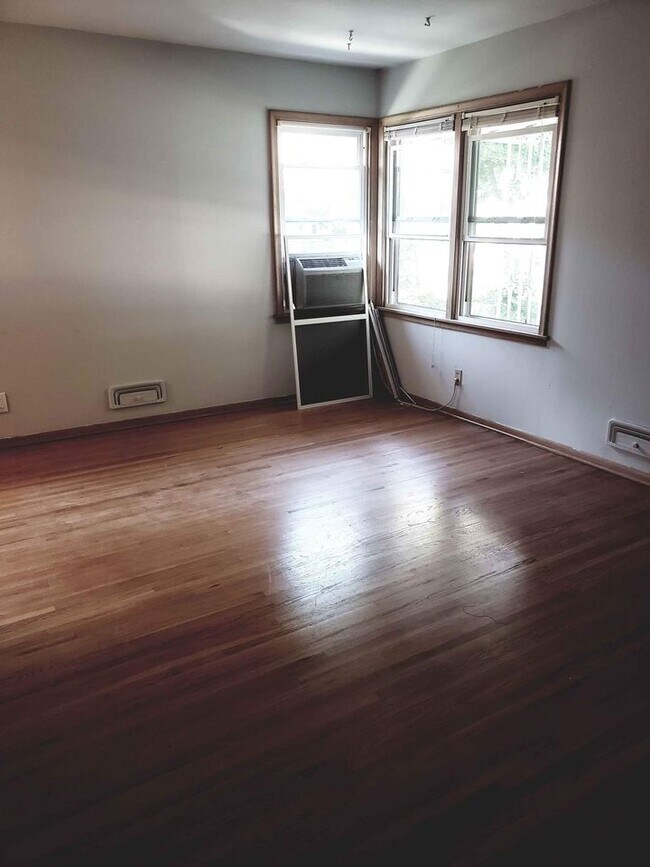 Front room corner - 4324 York Ave S