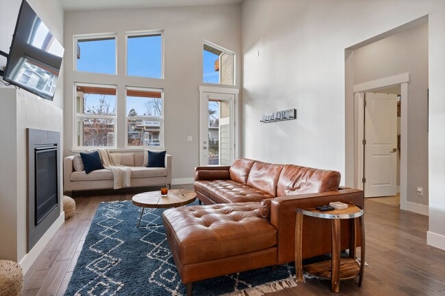Photo - 63374 NW Clearstone Dr