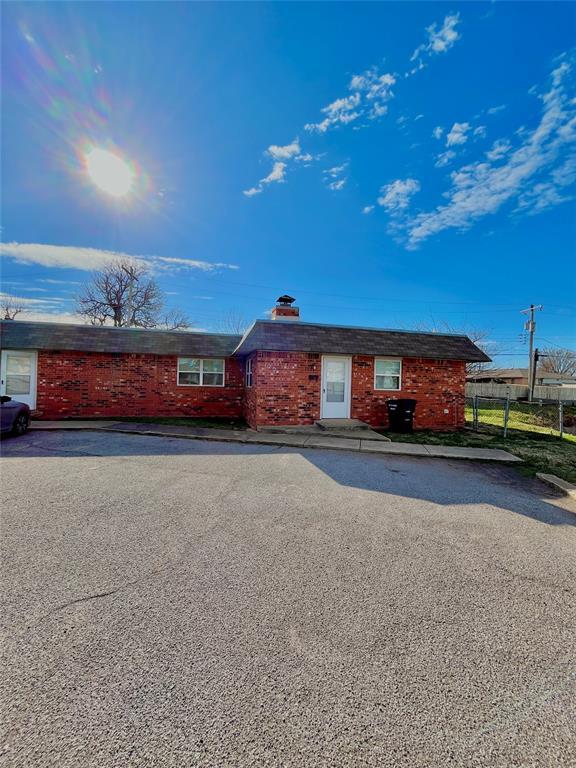 Building Photo - 120 NE 12th St