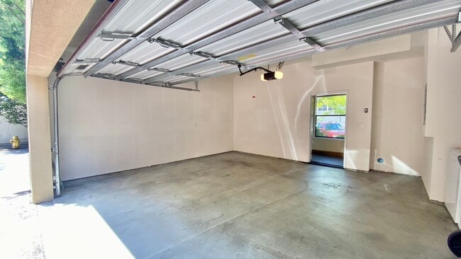 Photo - Contemporary 2-Bedroom Condo at the Heart ...