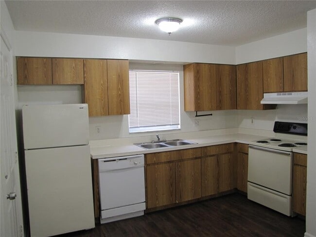 Photo - 3603 Temple St