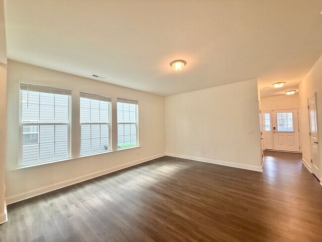 Photo - Spacious 3BD, 2.5BA End Unit Raleigh Townhome Near White Oak Shopping Center, I-40, and Downtown ...