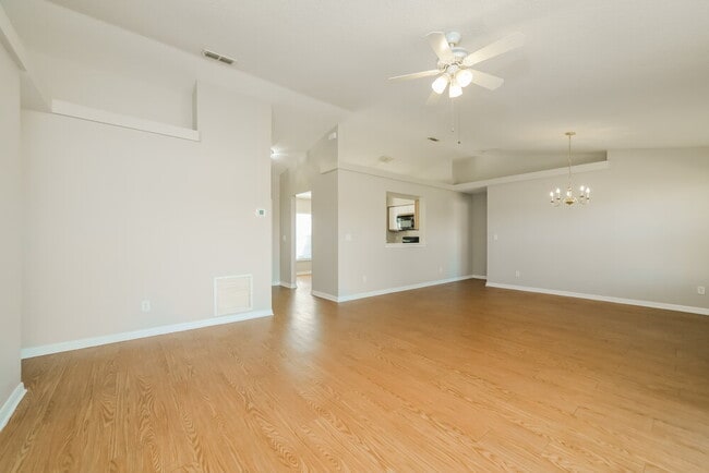 Photo - 11838 Foxglove Dr