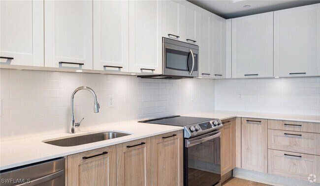 Building Photo - 22980 Vista Edera Cir Unit 3-207 Rental