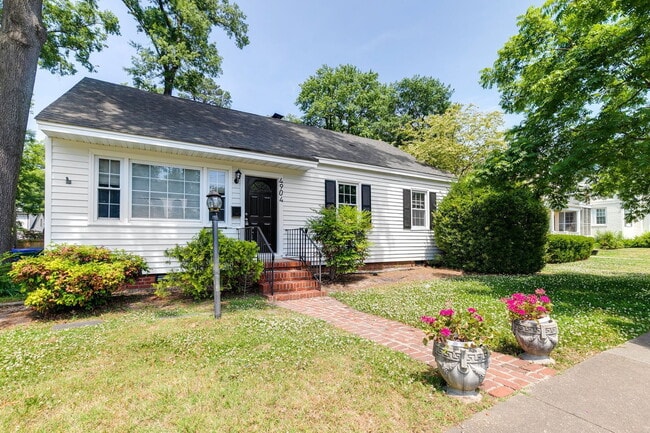 Photo - 4904 Patterson Ave