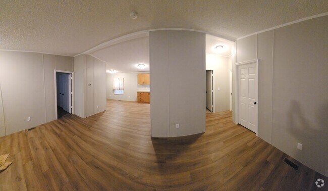 Building Photo - 319 Rahm St Rental