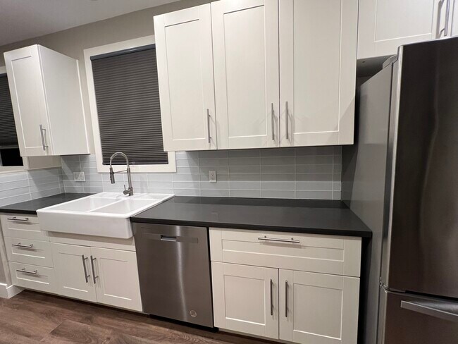 Photo - 262 Barry Dr