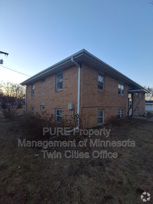 Building Photo - 19065 Lena Ave Unit Apt 3