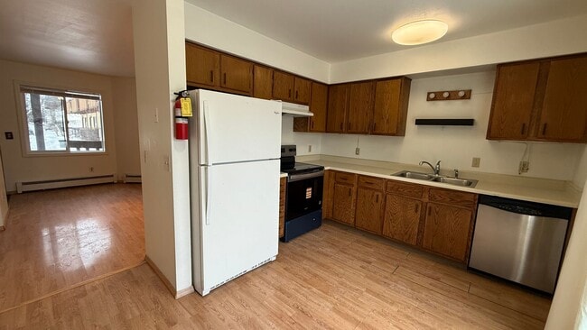 Photo - A lovely (1) one bedroom, (1) one bathroom Townhouse style condo! Unit 8