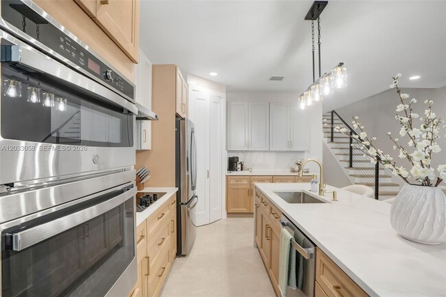 Photo - 701 SW 17th St Unit 701