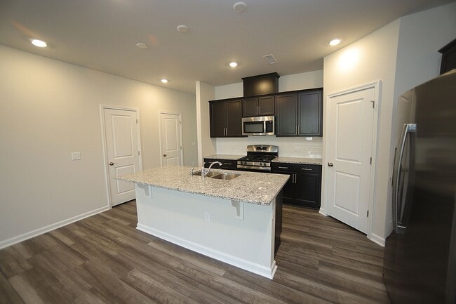 Photo - Beautiful 3 Bed+Bonus+2 Car Garage Townhom...
