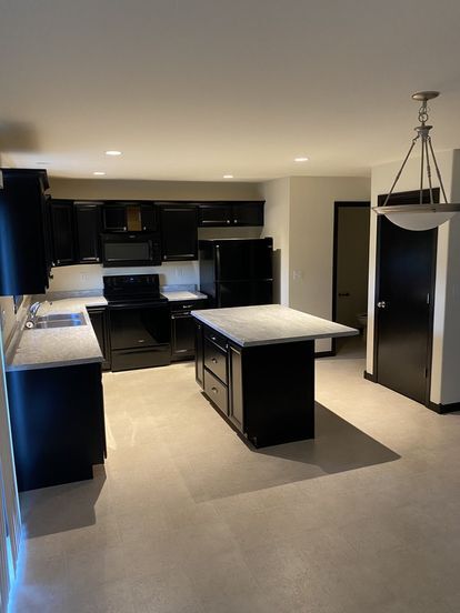 Photo - 1923 Rosehill Dr SW