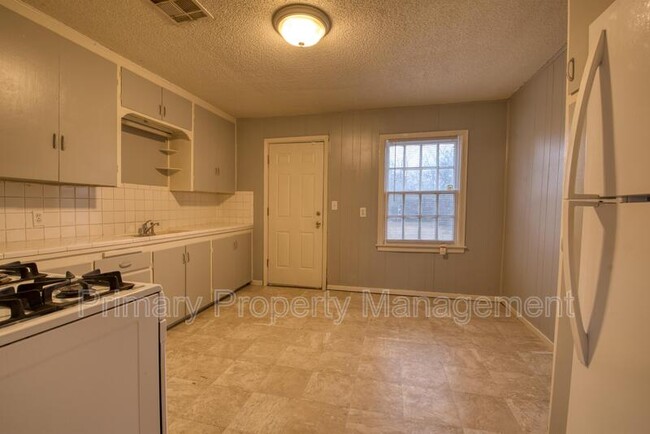 Photo - 2212 NW 31st St