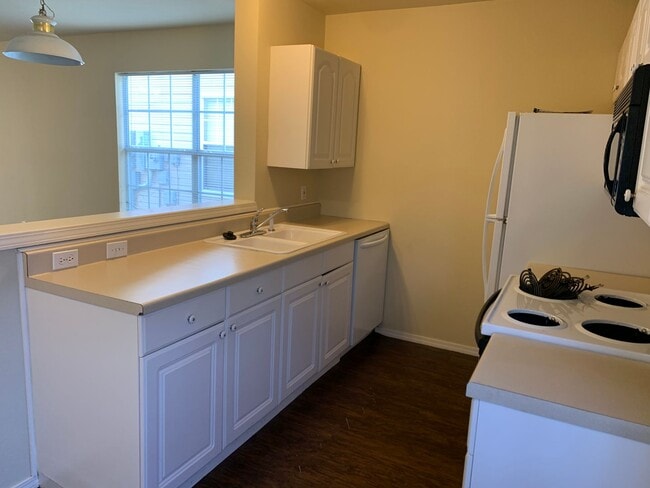 Photo - For Lease | Pratville | Available Now!