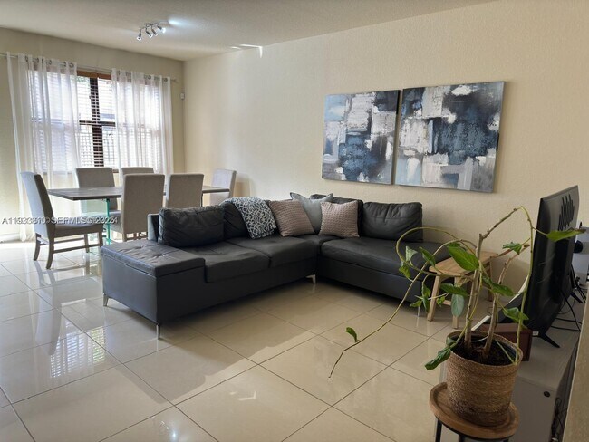 Photo - 8437 Blue Cove Way