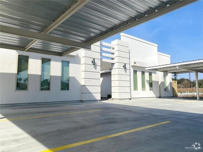 Building Photo - 1308 Alta Vista Dr Unit 2 Rental