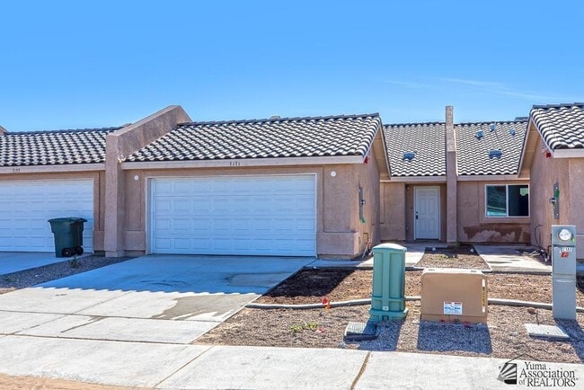 Building Photo - 7171 E 38th Ln