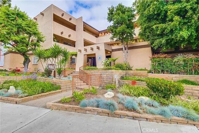 Photo - 2501 W Redondo Beach Blvd Unit 130
