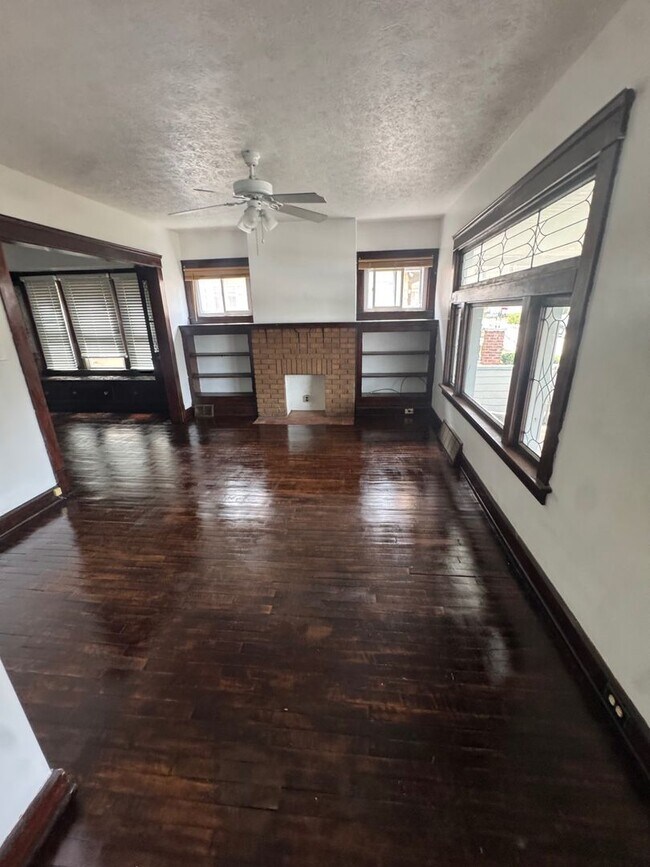 Photo - 2217 W 105th St Unit DN