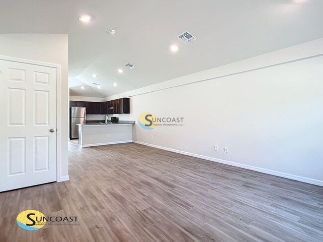 Photo - 10484 Pendleton Ave