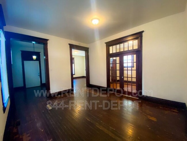 Photo - 308 E Iowa St