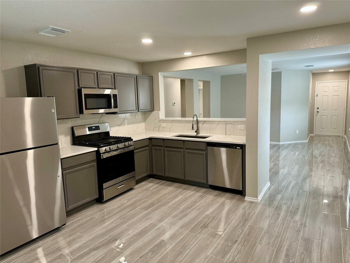 Photo - 18210 Valebluff Ln