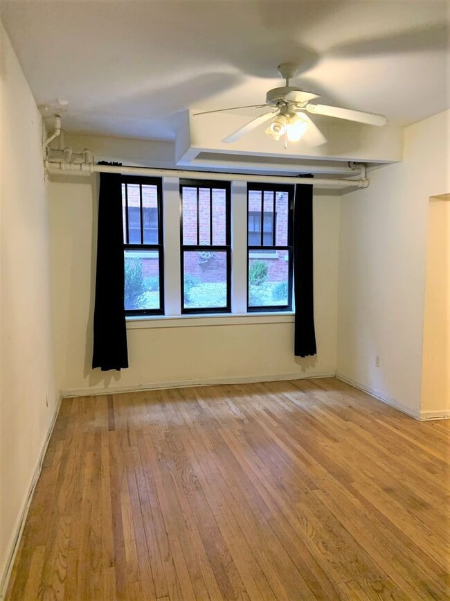 Building Photo - 632 W Arlington Pl Unit 55G