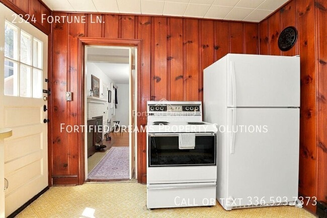2324 Fortune Ln